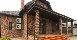 Строительство домов из кирпича с мансардой в Саяногорске | от 3620 рублей